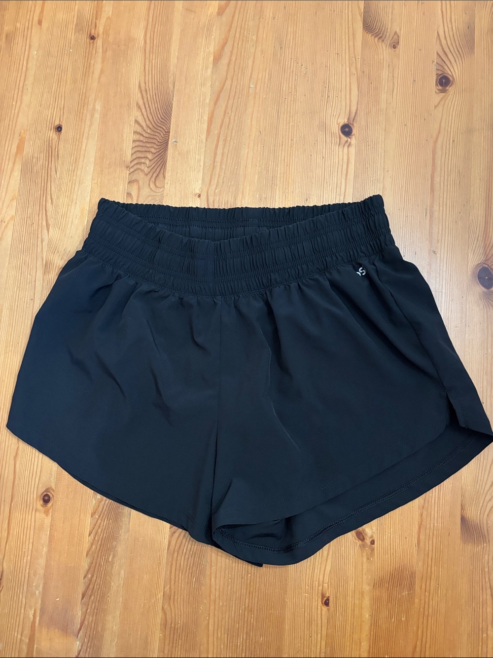DSG Women’s High RiseStride Shorts, Size Medium